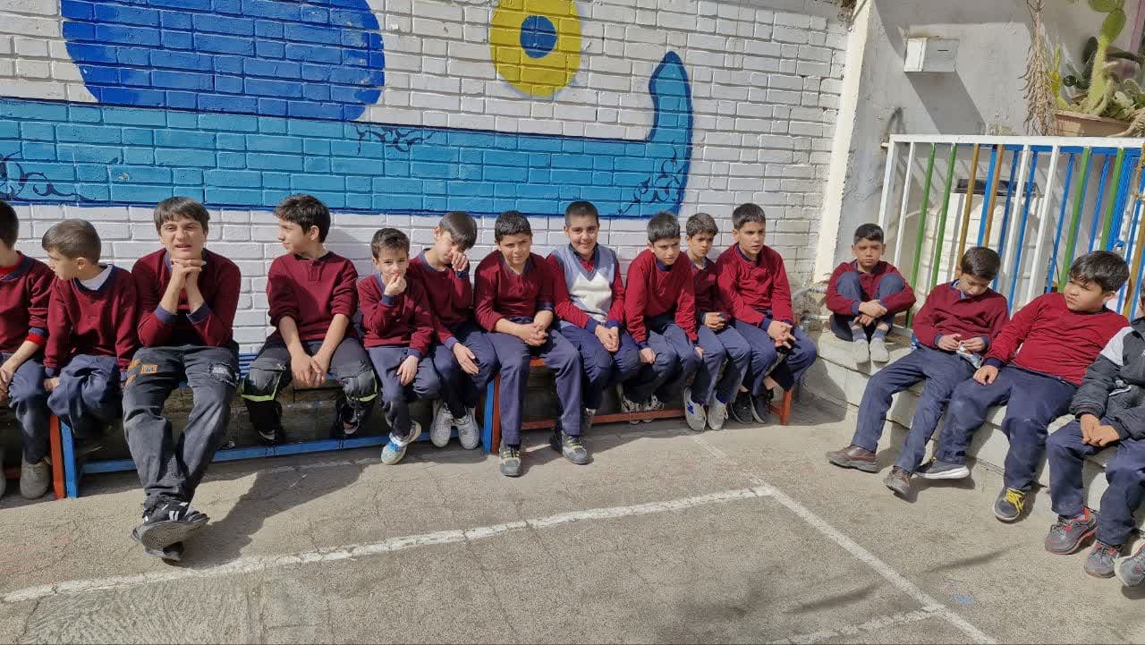 دانش آموزان دبستان غیر دولتی یاسر